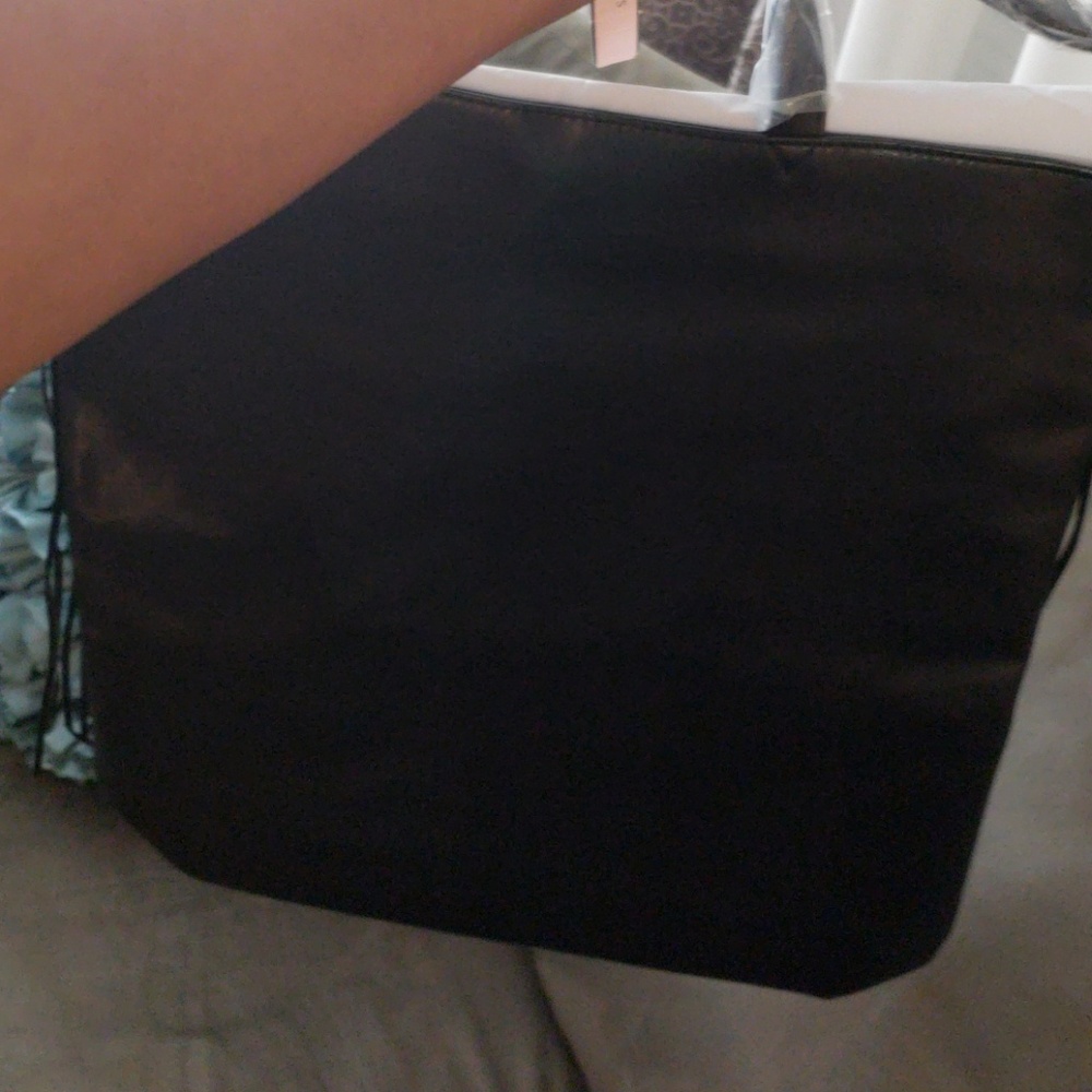 VS leather fringe tote. - Picture 3 of 4